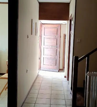 Athina's Uphill Villa *