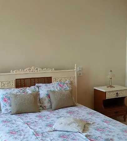 Athina's Uphill Villa